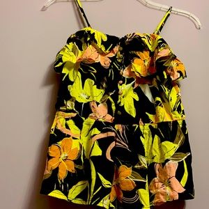 Who what where black Pink yellow orange floral tank top size medium sleeveless